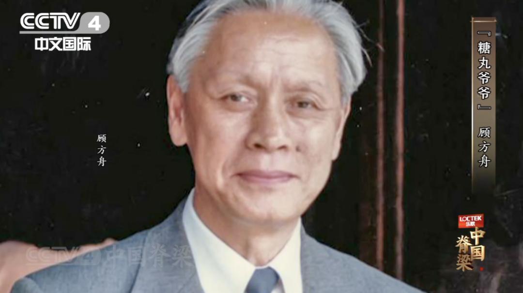 DƬ